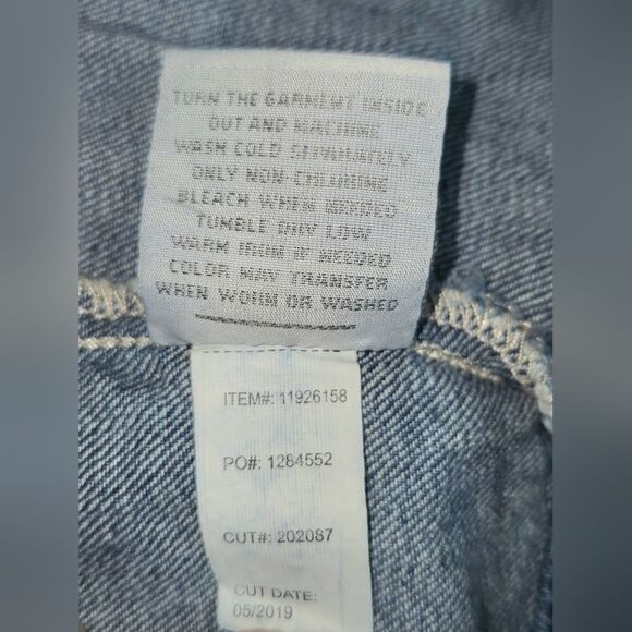 Torrid Med Light Wash Stretch Cropped 3/4 Sleeve Collarless Jean Jacket Size 3X - Picture 12 of 12